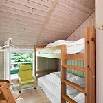 Summer House In Beautiful Nature In Brunshuse * Hårby